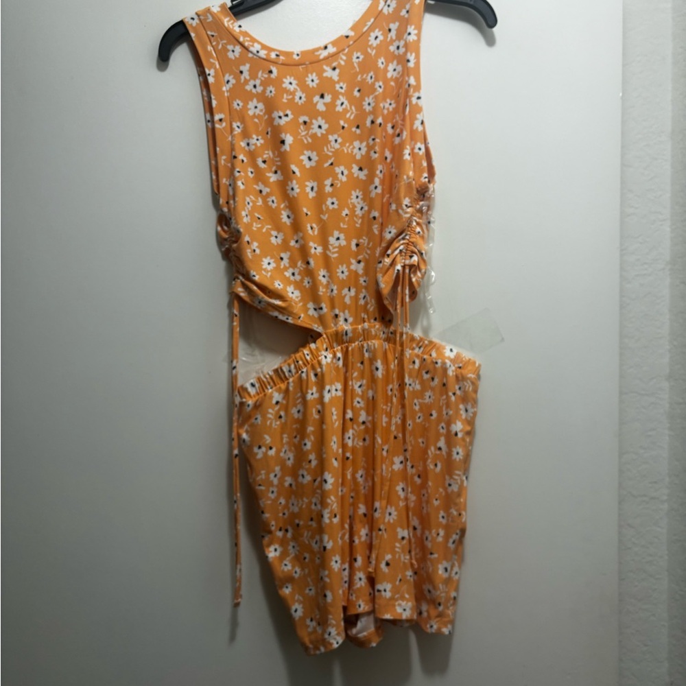 Derek Heart Orange Floral romper shorts NWOT